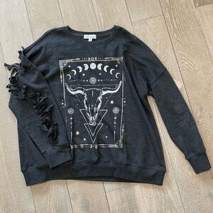 Womens Cowskull Graphic Fringe Cotton Sleeve Sweatshirt (2X)